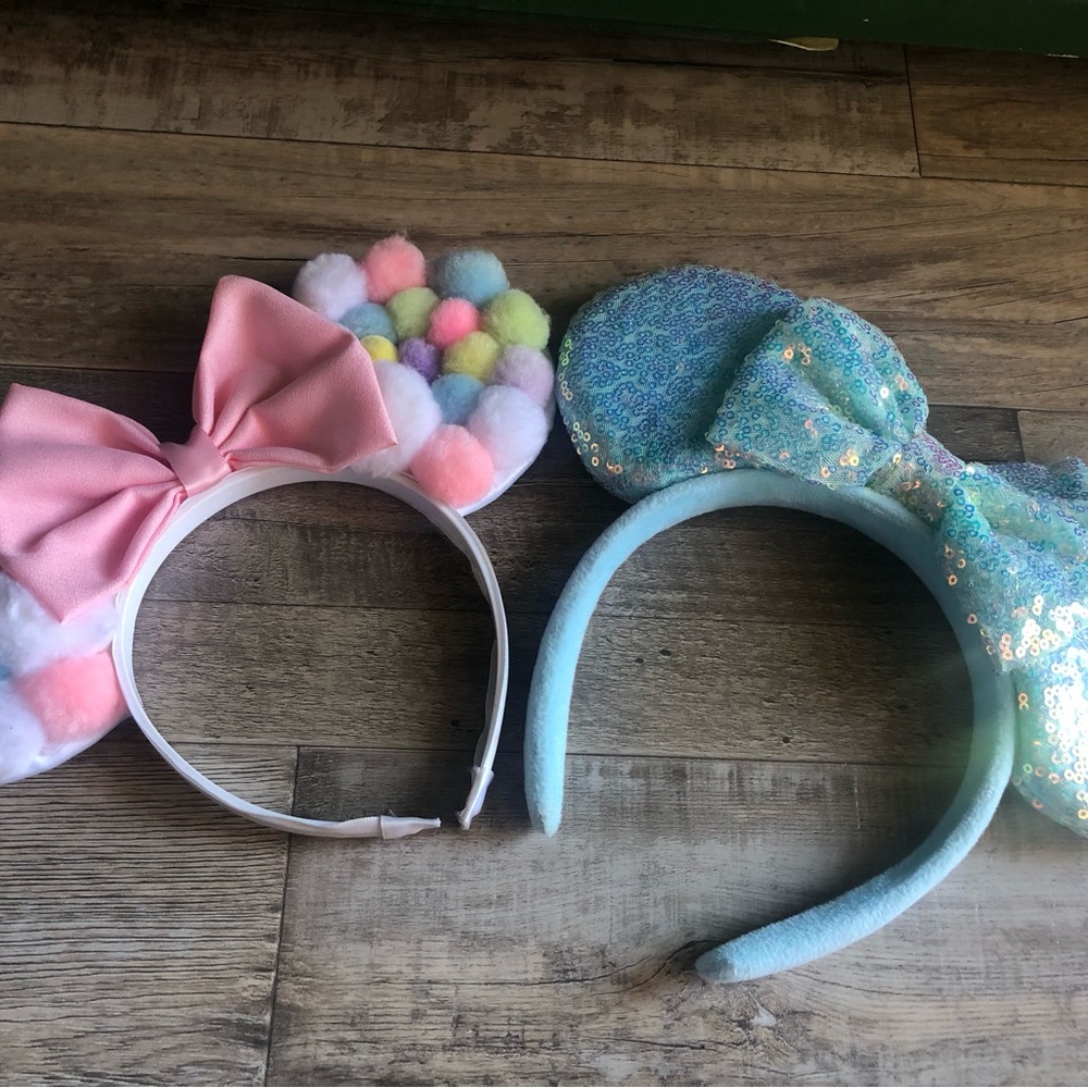 Two sets of Minnie ears.